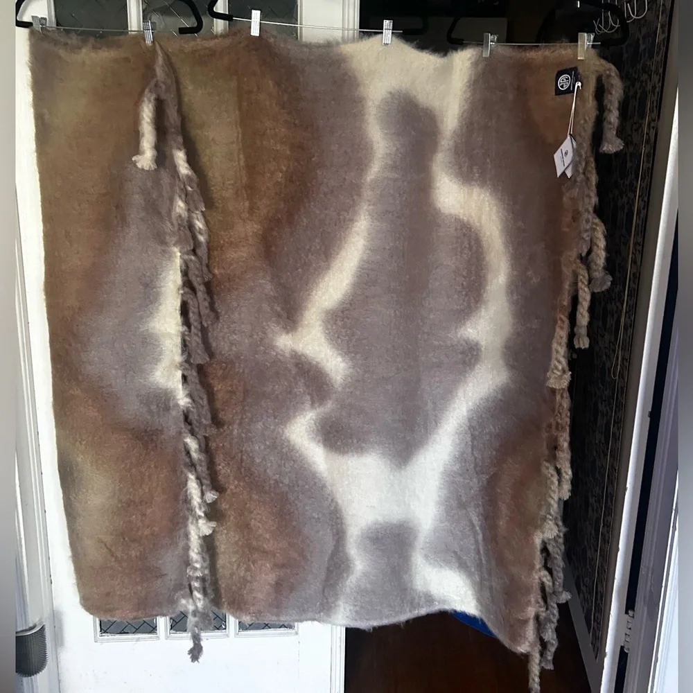 NWT Jonathan Adler throw blanket striped tie die mohair cream white tan fringe